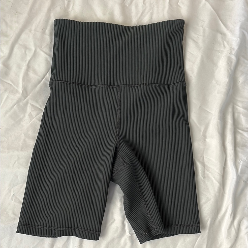 Athleta Green Blue Ribbed Bike Shorts 7”
